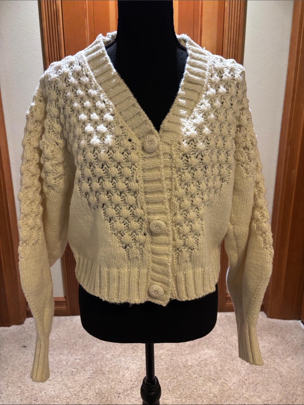 Vita Grace Cream Chunky Knit V-Neck Button-Up Cardigan